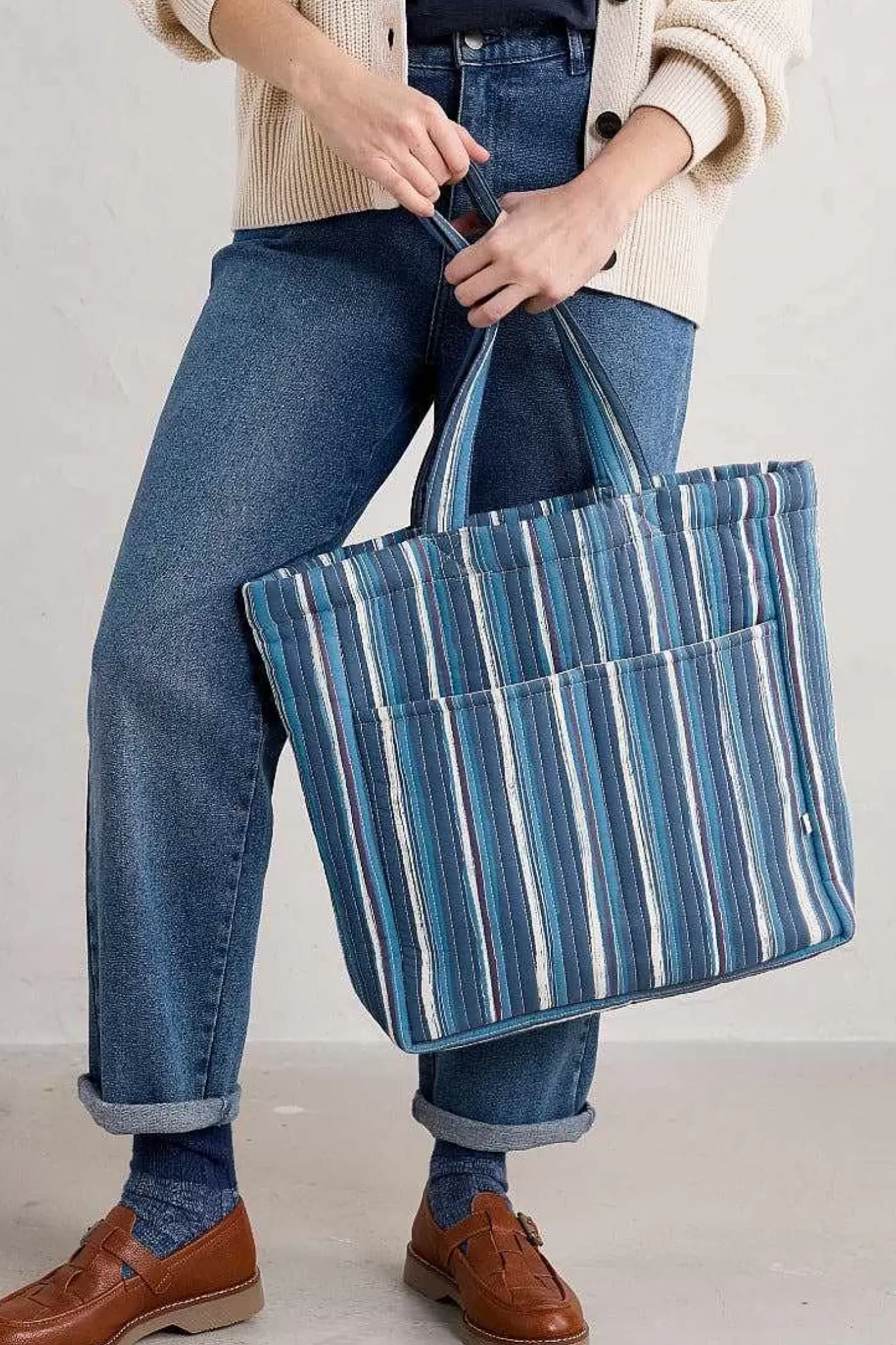 Women Seasalt Cornwall Singing Water Quilted Tote Bag